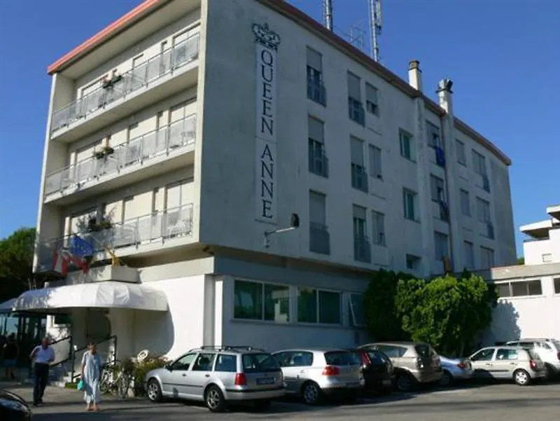 Queen Anne Hotel Lido di Jesolo 3*,